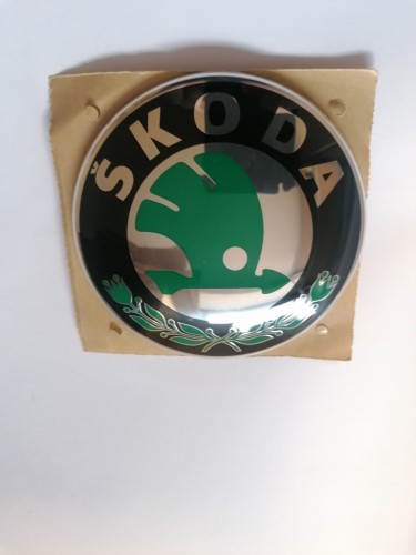 czesciaso.pl 3T0853621A MEL znak logo Skoda Superb.jpg
