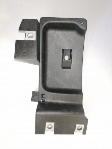 4G9813685A uchwyt haka Audi A6.jpg