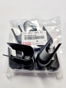 ZAŚLEPKA RAMIENIA WYCIERACZKI TYŁ YARIS II 2005-11