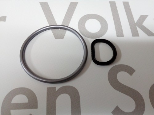 036103677 N90617501.jpg